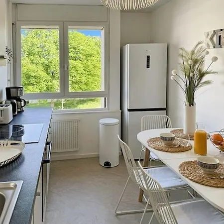 Chantilly Apartmán *